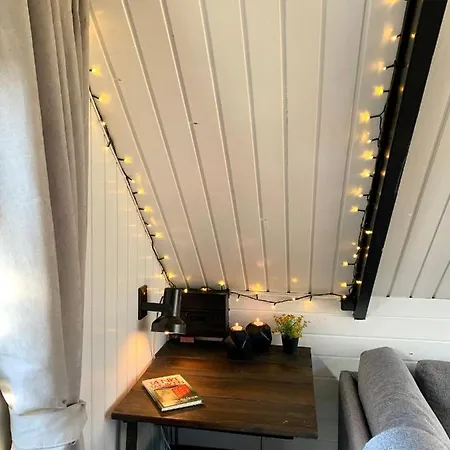 2 Private Tiny Houses On Beautiful Nature Plot, Private Parking